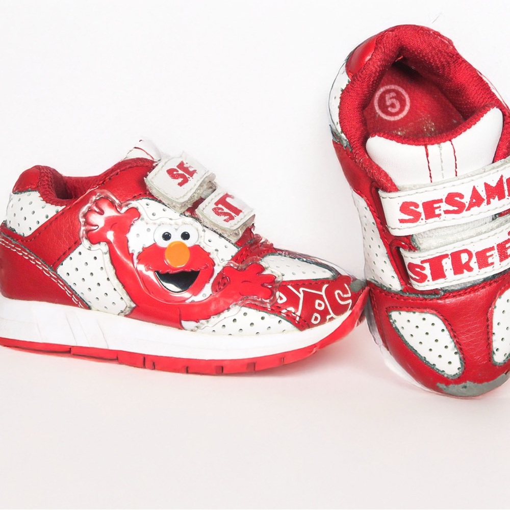 Y2K (‘09) Sesame Street Elmo Toddler Shoes Size 5